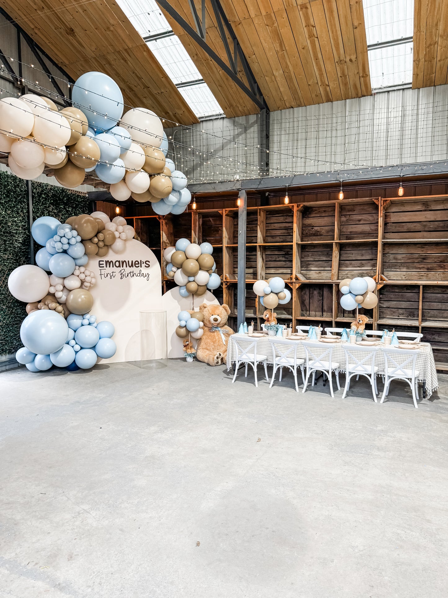 Teddy Bear Balloon Centrepiece